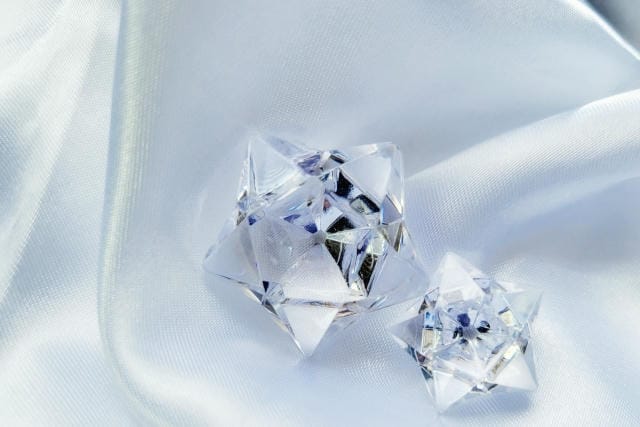 ヴァシュロンコンスタンタンが紡ぐ時の芸術中古市場で輝き続ける受け継がれる資産価値