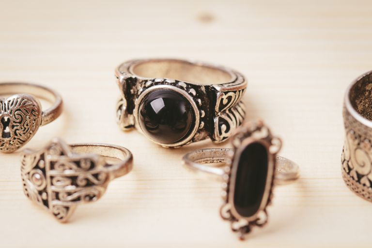 エルメスが体現する伝統と美意識中古市場で資産価値を保ち続ける理由